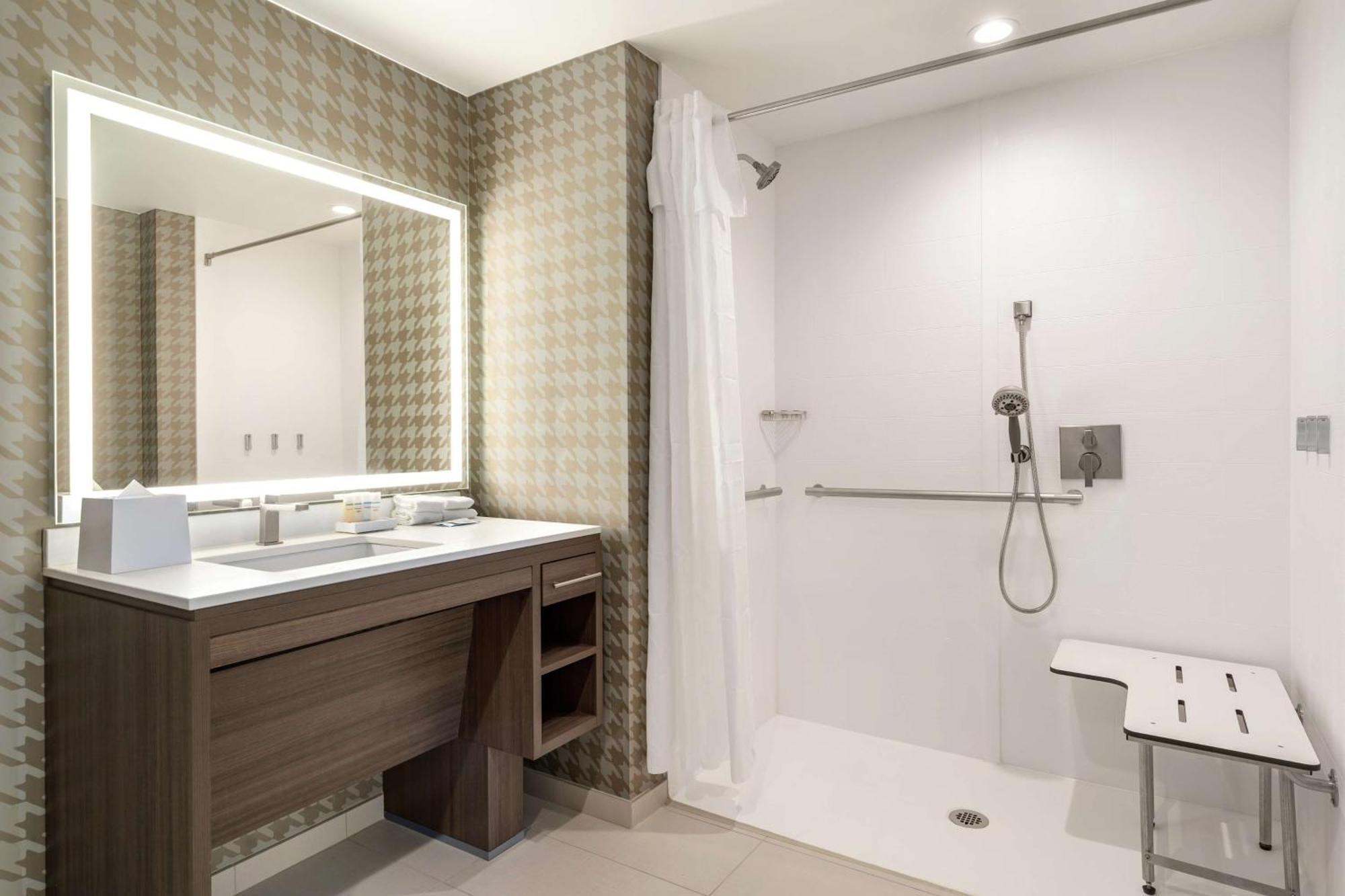 Home2 Suites By Hilton Woodland Hills Los Angeles Luaran gambar